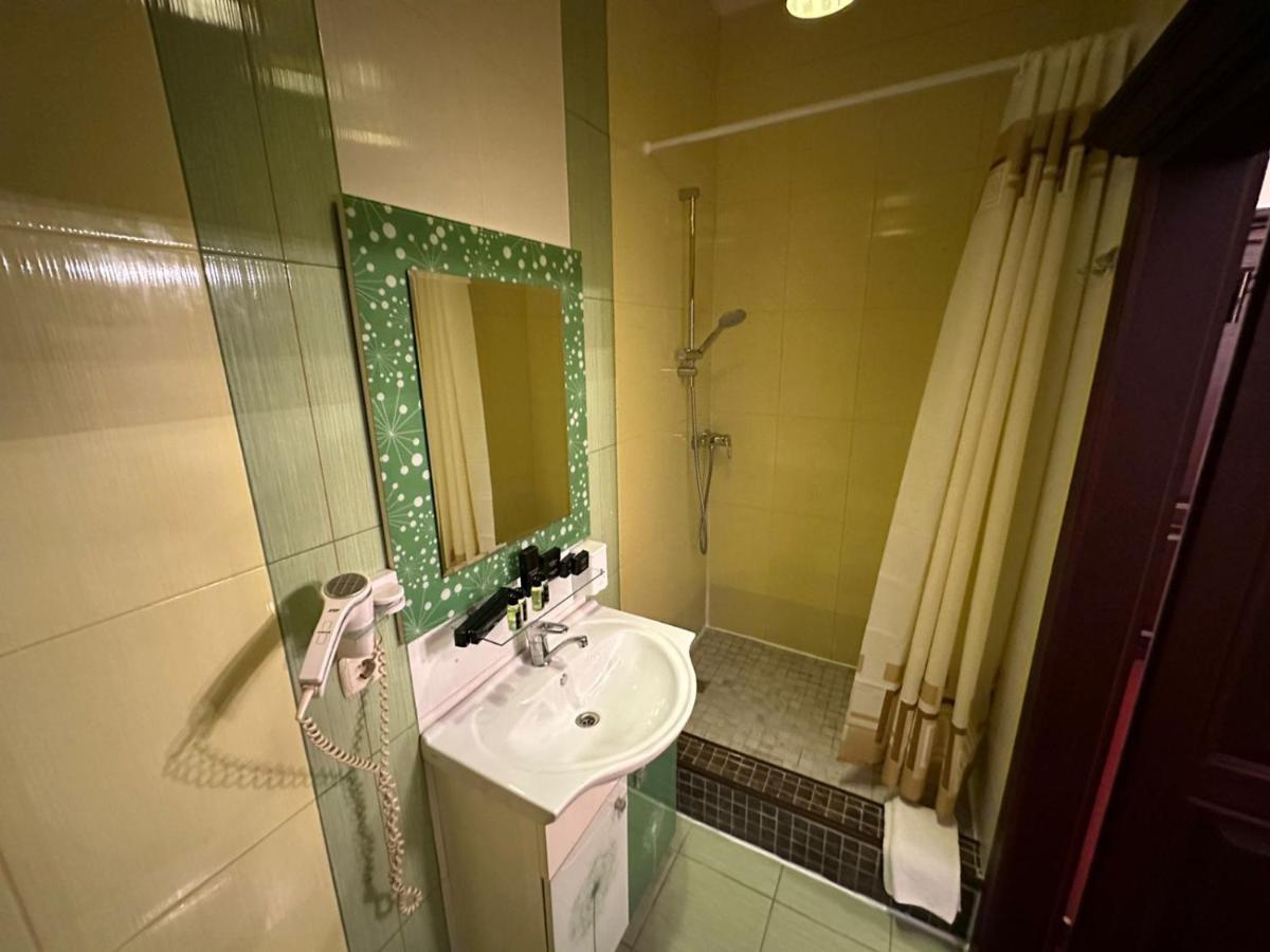 Viktoriya Family Hotel Restaurant Complex Kiev Ngoại thất bức ảnh
